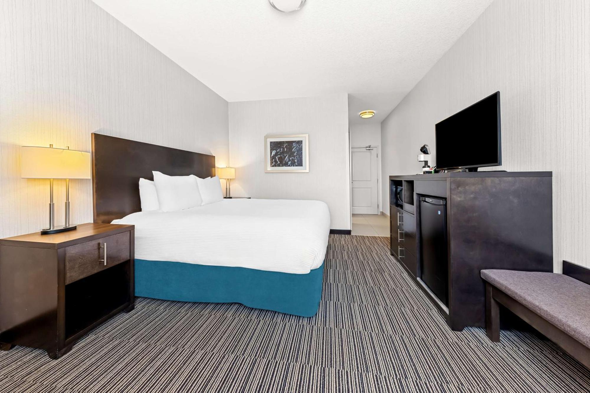 Best Western Plus Airdrie Gateway Exteriér fotografie