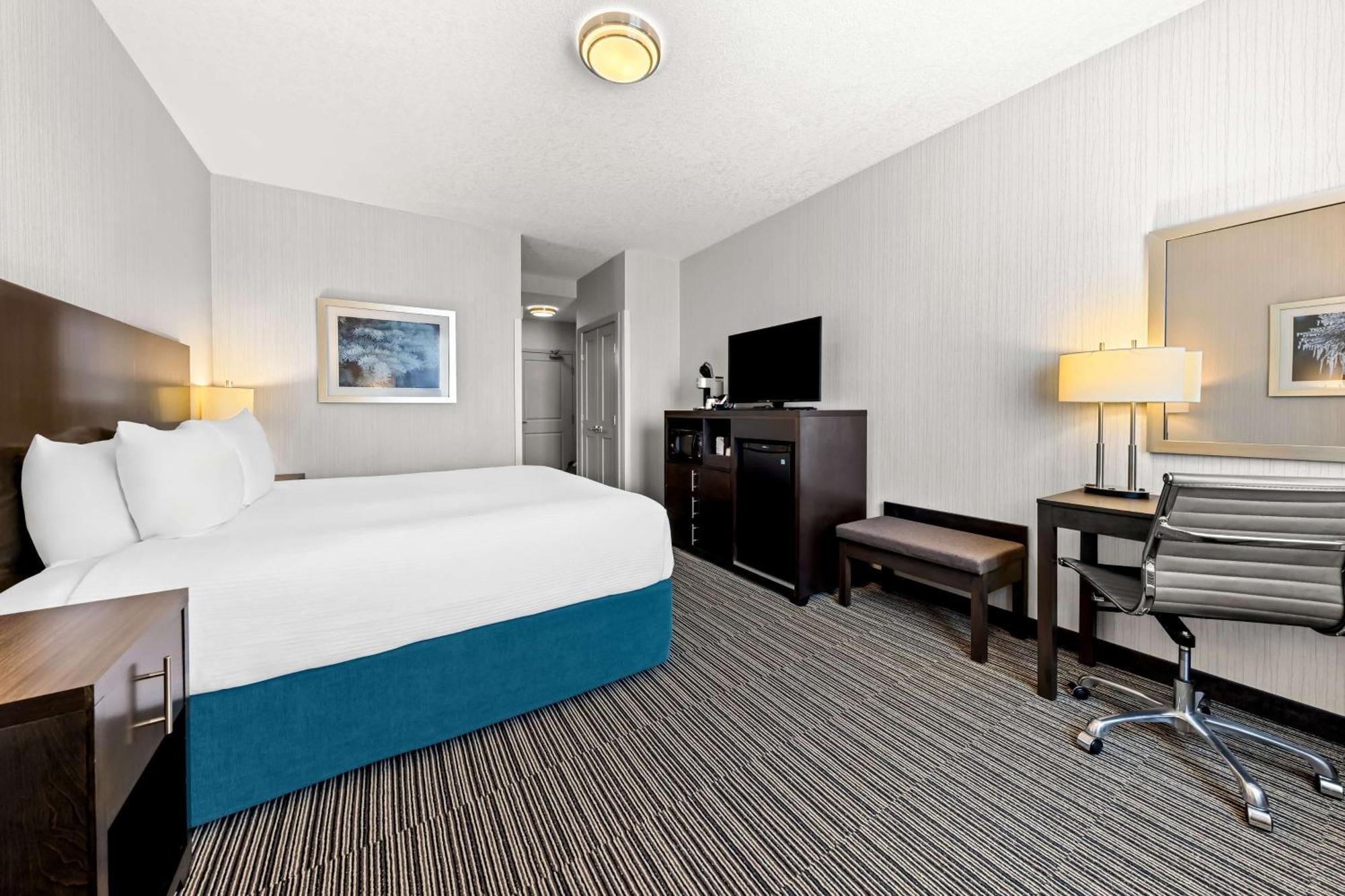 Best Western Plus Airdrie Gateway Exteriér fotografie